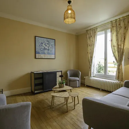 Saint-julien-les-villas, 3 Pieces, 5 Personnes - Fr-1-543-215 Casa de Férias