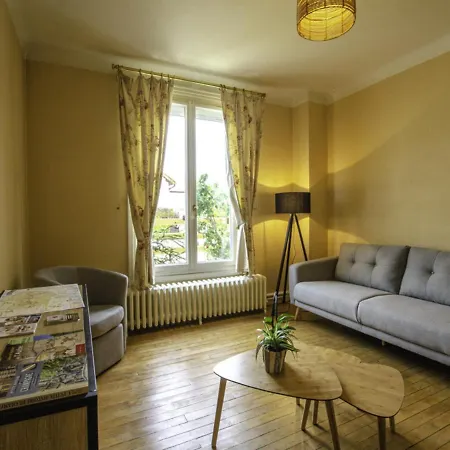Saint-julien-les-villas, 3 Pieces, 5 Personnes - Fr-1-543-215